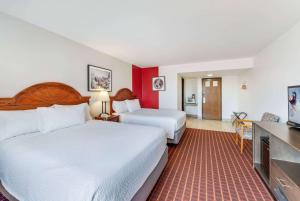 Postel nebo postele na pokoji v ubytování Ramada by Wyndham Richfield UT I-70