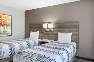 Postel nebo postele na pokoji v ubytování Quality Inn & Suites Amsterdam