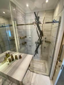 Ένα μπάνιο στο AB Residences-Cihangir Luxury Diamond Apartment