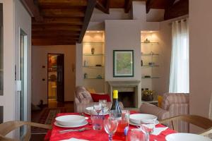 Et opholdsområde på Villa Ametista + 10 billeder