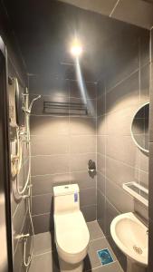 Koupelna v ubytování SWM Hotel