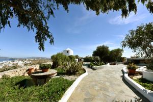 Fotografie z fotogalerie ubytování Anastasia's windmill and Anastasia's studio v destinaci Plaka Milou + 69 fotografií