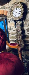 TV a/nebo společenská místnost v ubytování Hotel Goldener Taler Lörrach