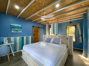 Postel nebo postele na pokoji v ubytování PP Land Beach Eco Resort + 102 fotografií