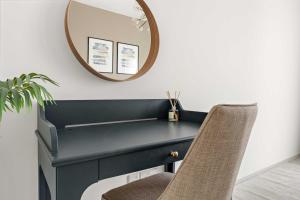 Posezení v ubytování Silkhaus Classic 2BR at Horizon Tower in Reem Island