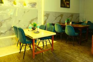 Posezení v ubytování Hotel Taksh inn, Near Karol Bagh, Metro Station