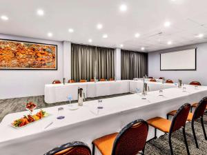 Espace de conférence ou salle de réunion dans l'établissement Novotel Darwin CBD