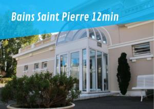 ein Bild eines Gebäudes mit den Worten Bains santant pierre in der Unterkunft Villa Casalera - piscine, spacieuse & familiale in Dax