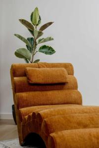 Posedenie v ubytovaní Stylish Apartment in the Heart of Kazimierz in Kraków by Noclegi Renters