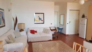 Η κουζίνα ή μικρή κουζίνα στο Relax con piscina privata e vista mare