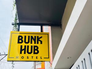 Chứng chỉ, giải thưởng, bảng hiệu hoặc các tài liệu khác trưng bày tại BUNK HUB hostel