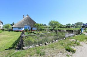 Zahrada ubytování moderne Ferienwohnung mit eigener Terrasse - Haus Inselwind FeWo MEERsand