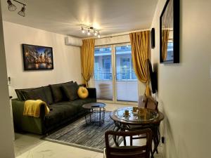 Posedenie v ubytovaní Vintage Kącik Apartment