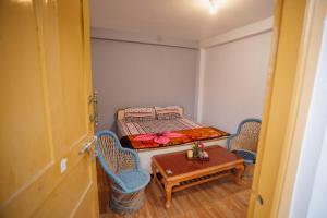 LIGHTWORKERS Hostel & Cafe的休息区