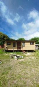 Hoone, kus puhkemaja asub