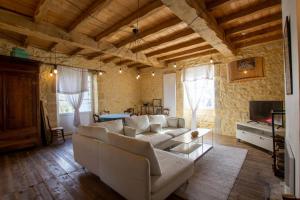 Μια τηλεόραση ή/και κέντρο ψυχαγωγίας στο Le petit nid-la morandie