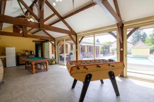 Tiện nghi bóng bàn gần/tại Les tourterelles