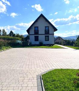 Budova, v ktorej sa apartmán nachádza