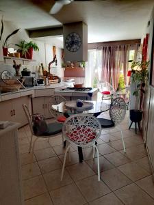 Posezení v ubytování Villa proche lagon 5 pers à Etang-Salé les Bains