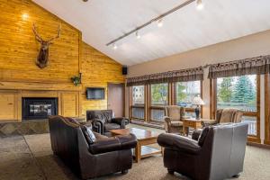 Uma TV ou centro de entretenimento em The Lodge at Steamboat