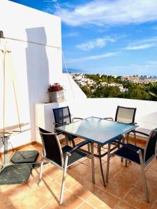 Balkon lub taras w obiekcie Cozy Townhouse Selwo