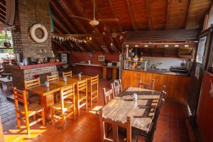 Εστιατόριο ή άλλο μέρος για φαγητό στο Las Grullas +43 φωτογραφίες