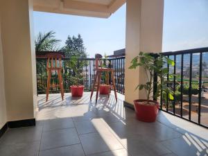 Balkón nebo terasa v ubytování EQUATOR SUITES -KAMPALA -Ivory Mall -Bunga Gaba Road