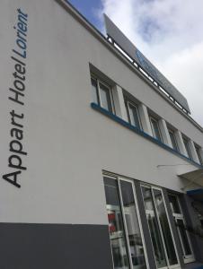 Budova, kde se aparthotel nachází