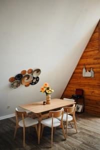 Fotografie z fotogalerie ubytování The Sparrow Luxury A-Frame in the Shenandoah v destinaci Luray