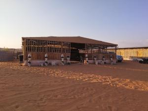 Gambar di galeri bagi Desert Life Oman Bedouin Camp di Badīyah