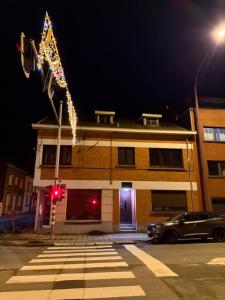 Το κτήριο όπου στεγάζεται  το ξενοδοχείο διαμερισμάτων