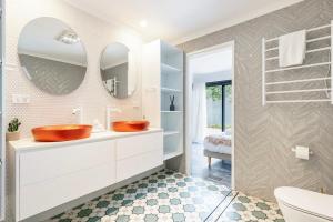 Kopalnica v nastanitvi 6 BDRM I Serenity at Buff Point