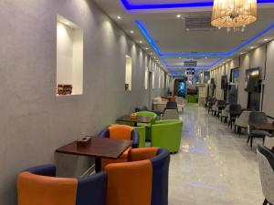 Posezení v ubytování sun rise hotel راس الخيمة