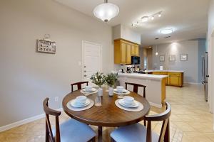 Η κουζίνα ή μικρή κουζίνα στο Frisco Star Getaway