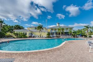 Hồ bơi trong/gần Spacious Paradise at Bahama Bay Resort