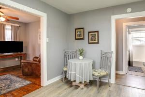 Gallery image of 4 Mi to Baton Rouge Charming Duplex Apartment in Port Allen +19 photos