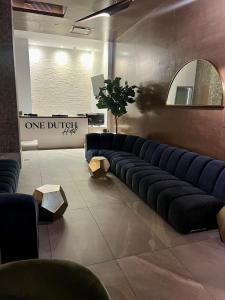 One Dutch Hotel的休息区