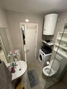 Φωτογραφία από το άλμπουμ του Apartman Stars στην Ποντγκόριτσα +2 φωτογραφίες