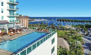 Bassein majutusasutuses Balcony Ocean View ! WiFi - Pool - Gym - Parking või selle lähedal