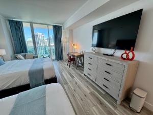 Voodi või voodid majutusasutuse Balcony Ocean View ! WiFi - Pool - Gym - Parking toas