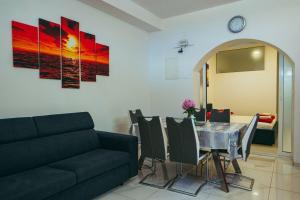 Posedenie v ubytovaní Apartments Lovre