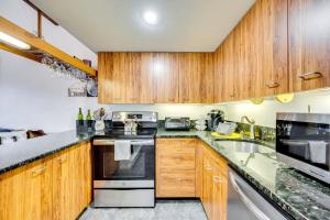 Φωτογραφία από το άλμπουμ του Pet-Friendly Loon Mountain Condo with Deck and Grill! σε Λίνκολν +27 φωτογραφίες