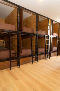 Cama ou camas em um quarto em Wild Rover Huacachina