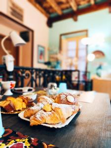 Jedlo v ubytovaní bed & breakfast alebo blízkom okolí
