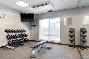 Fitness centrum a/nebo fitness zařízení v ubytování Fairfield Inn & Suites by Marriott Rockford