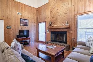Χώρος καθιστικού στο A Some Place Special Minutes to Beach Sleeps 10