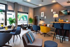 Area soggiorno di Courtyard by Marriott Zurich North