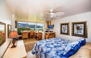 En eller flere senge i et værelse på Kealia Resort 607