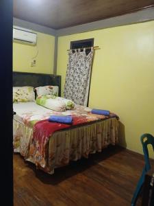Katil atau katil-katil dalam bilik di KeyHole Surf Camp +7 gambar