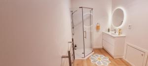 Vannituba majutusasutuses Cozy Private Ensuite Escape